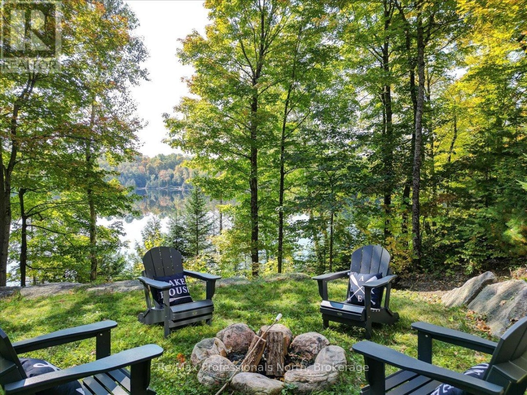 88 Russell Drive, White Lake