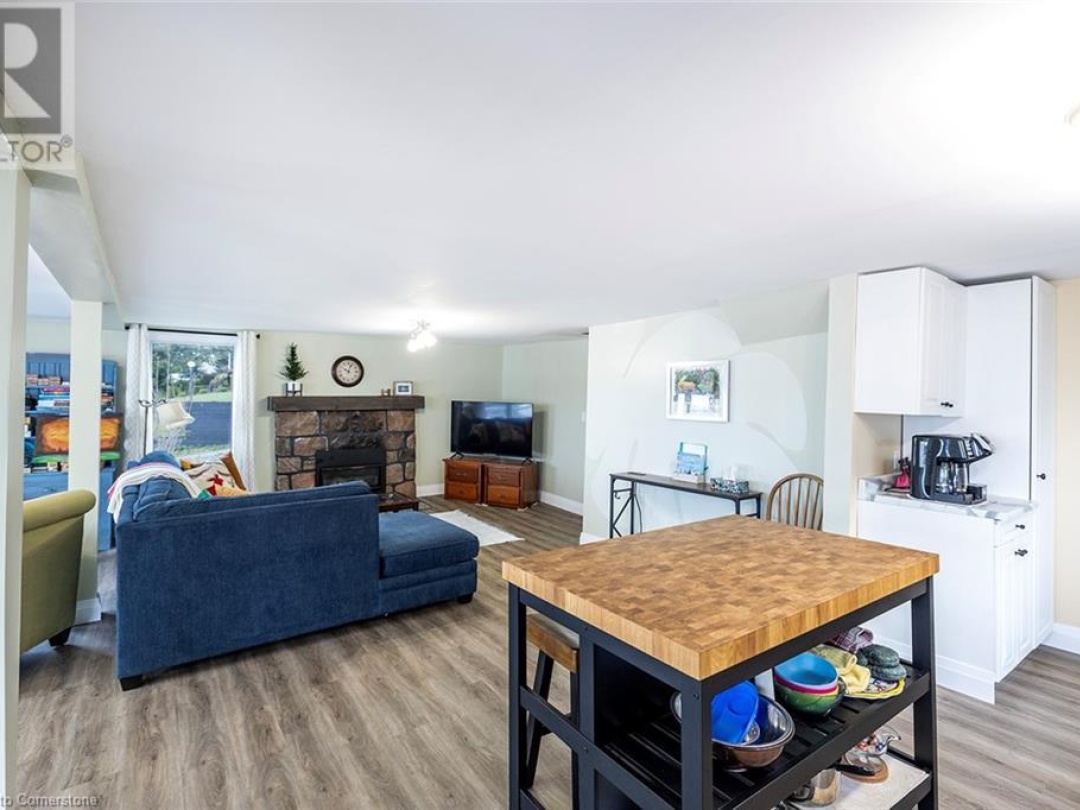 111 HAZEL Street, 