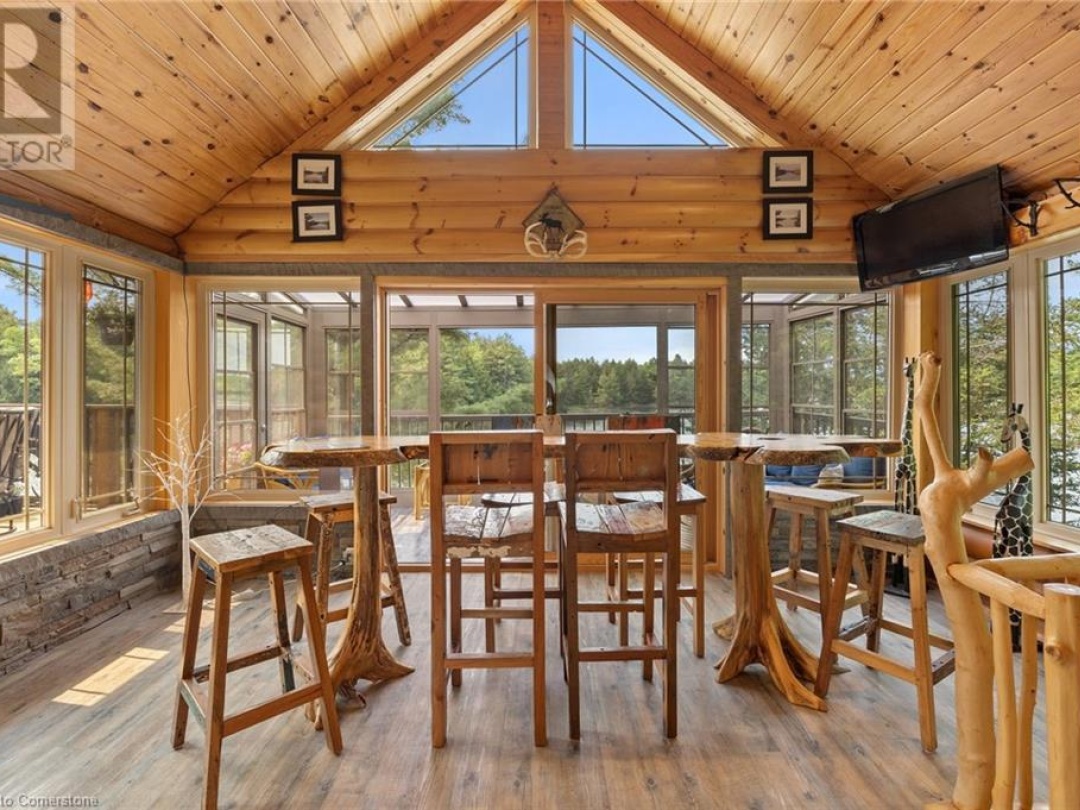 235 LOCH ERNE Road, 