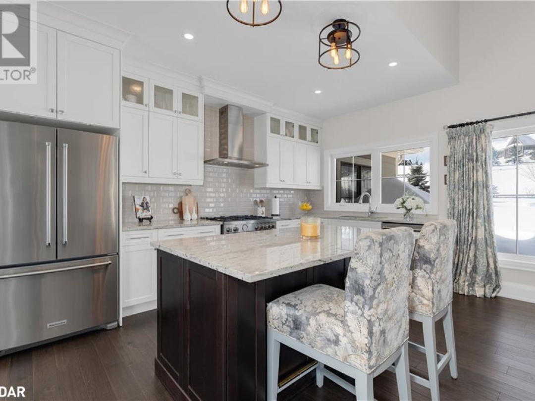 12 Thoroughbred Drive, Oro-Medonte