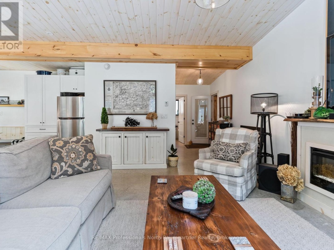 1592 BUCKSLIDE ROAD, 