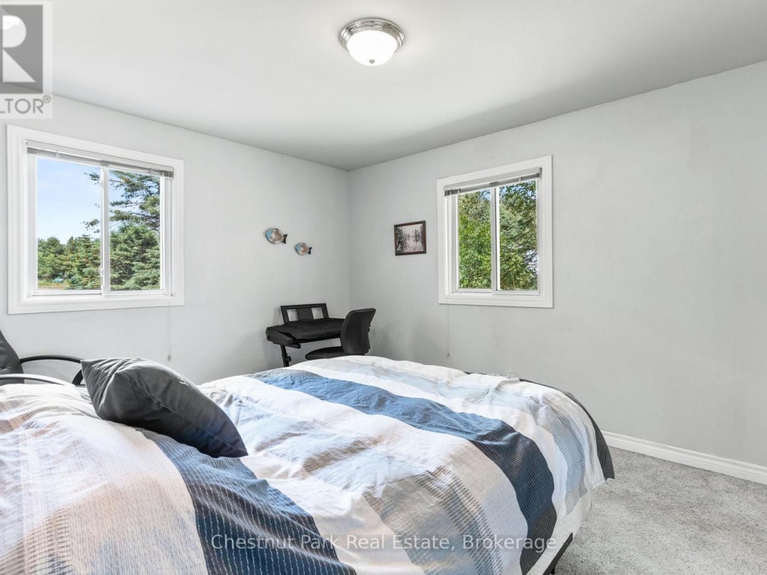 1054 GREEN LAKE ROAD, Gull River