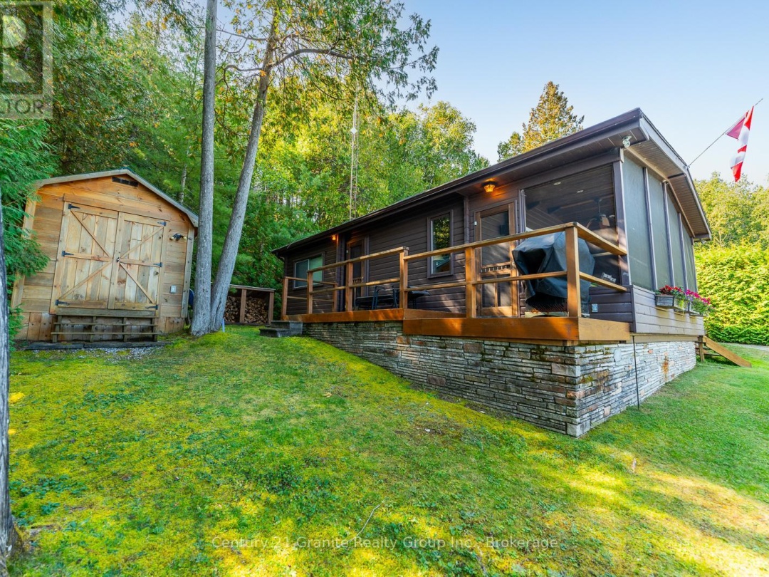 118 Griffin Drive, Four Mile Lake