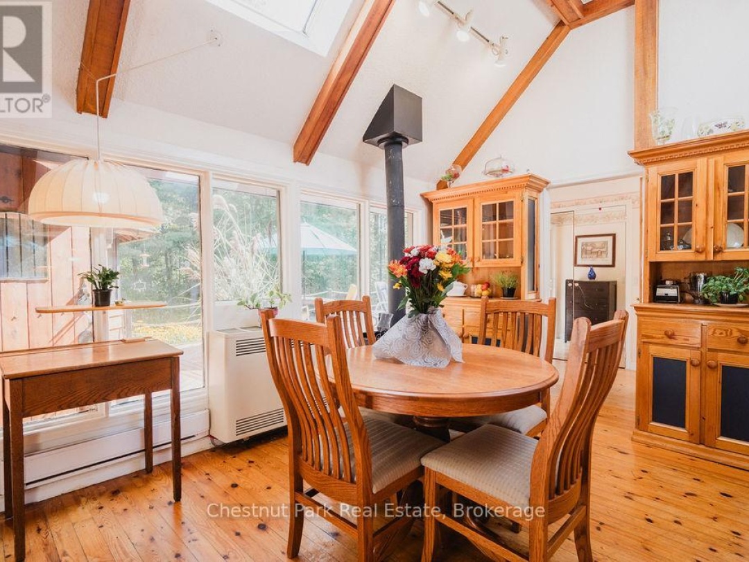 1150 CARLSMOUNT ROAD, 