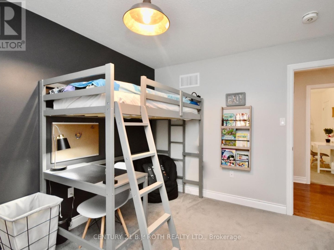 3089 EMPEROR DRIVE, 