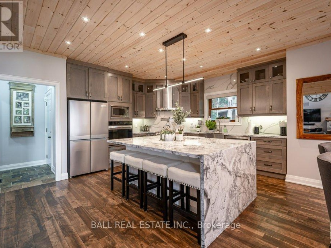 1856 Blueberry Trail, Drag Lake