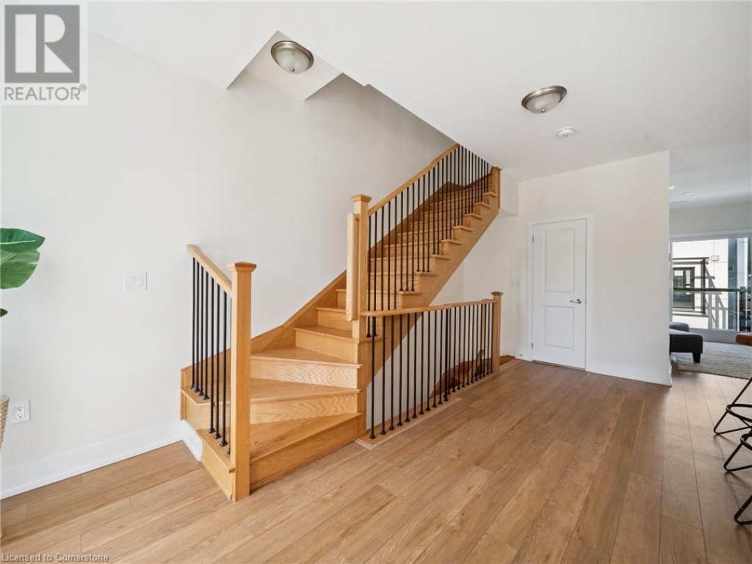 18 BRU-LOR Lane, 