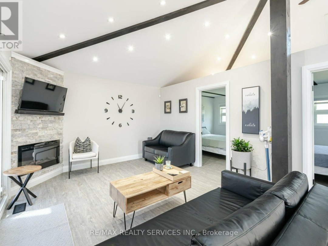 28 ELDONIA ROAD, Canal Lake
