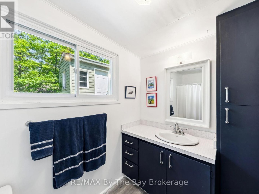 3572 ISLAND 820/MERMAID ISLAND, 