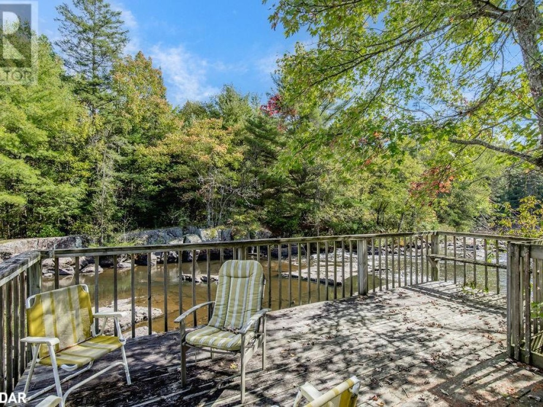 776 Monck Road 45, Head River