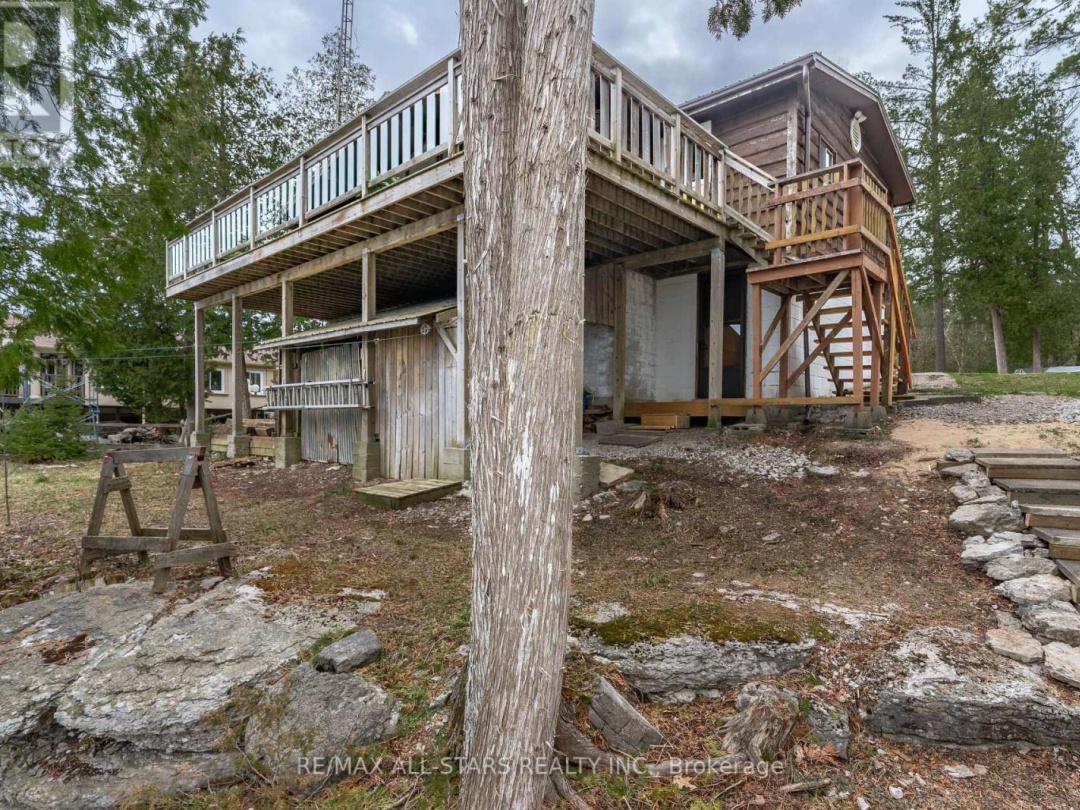 149 Lakeside Drive, Four Mile Lake
