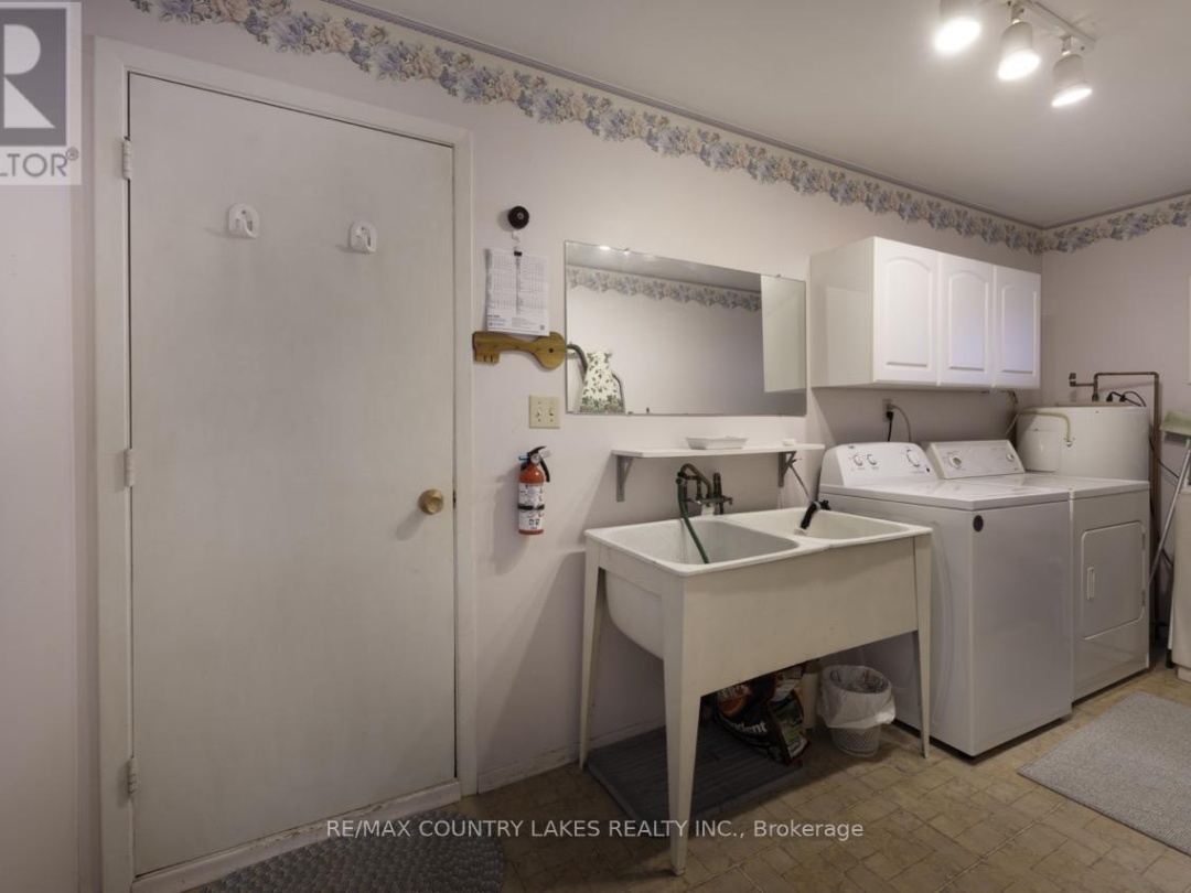 1389 Canal Road, Talbot Lake