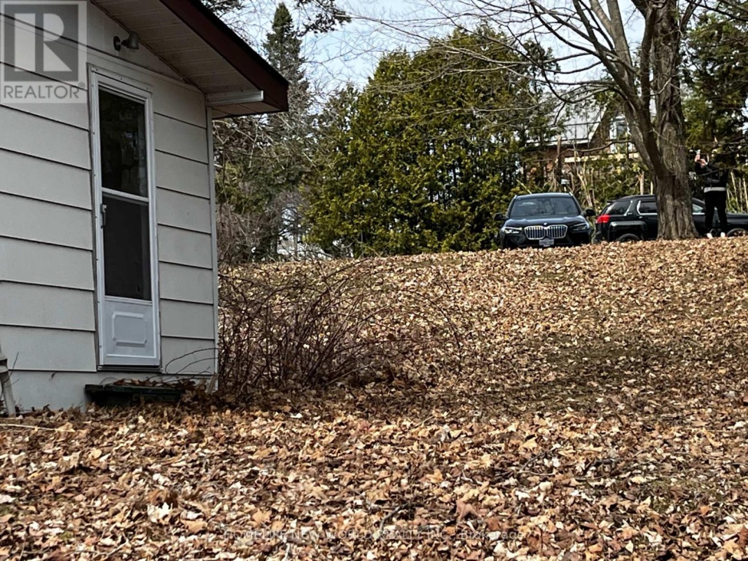 1288 Portage Road, Mitchell Lake