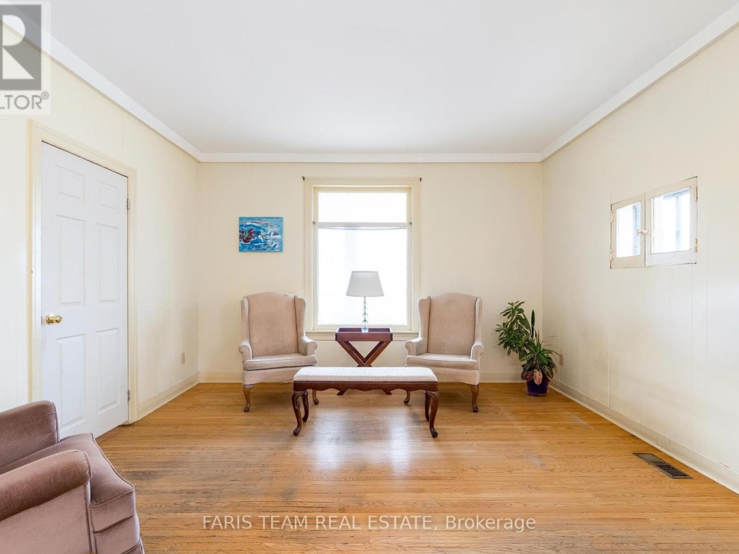 164 Jarvis Street, Orillia