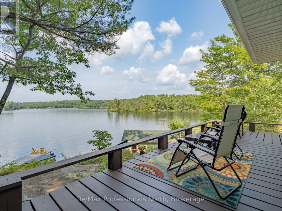 1020 Road 2000, Muldrew-south Lake