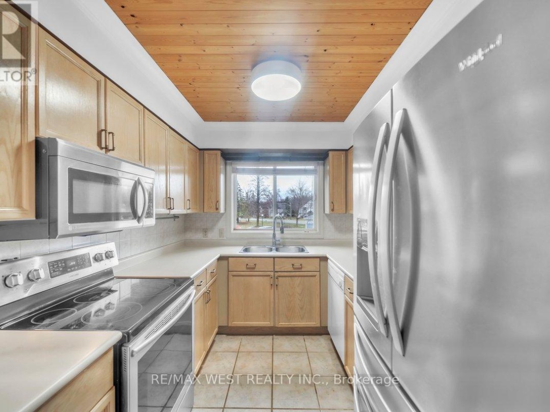9 24 Laguna Parkway, Lake Simcoe