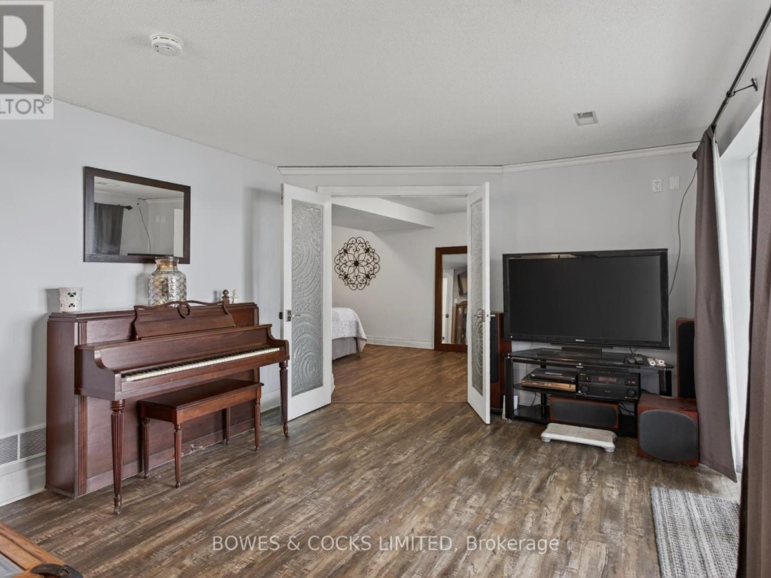 284 PORT HOOVER ROAD, 