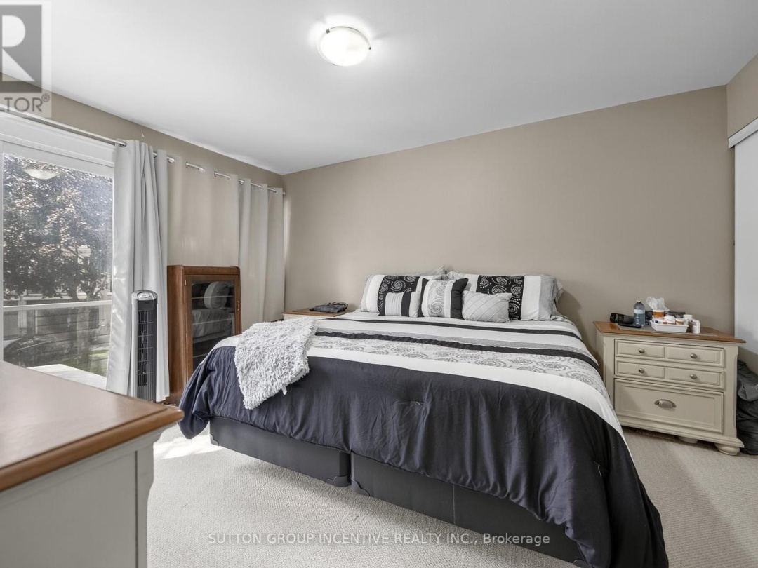 36 - 12 LANKIN BOULEVARD, 