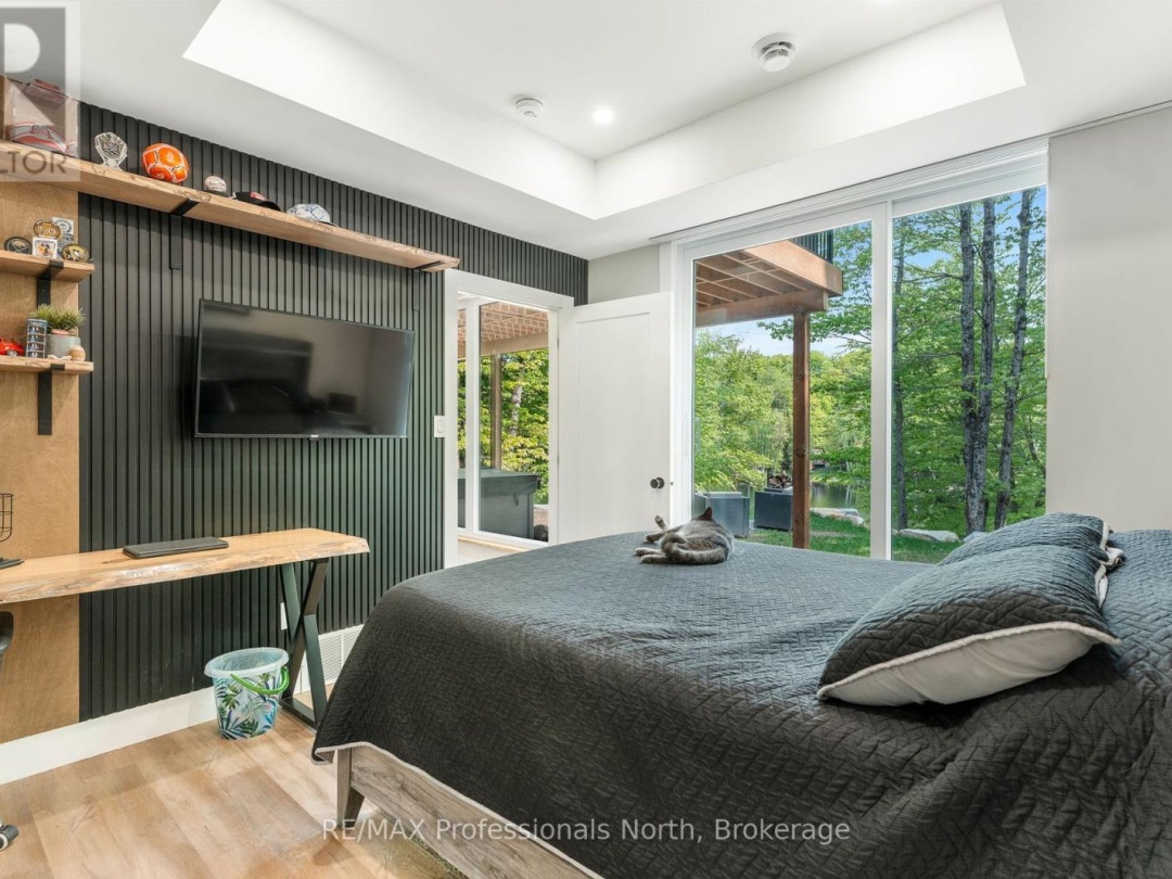 1063 Mink Road, Long Lake