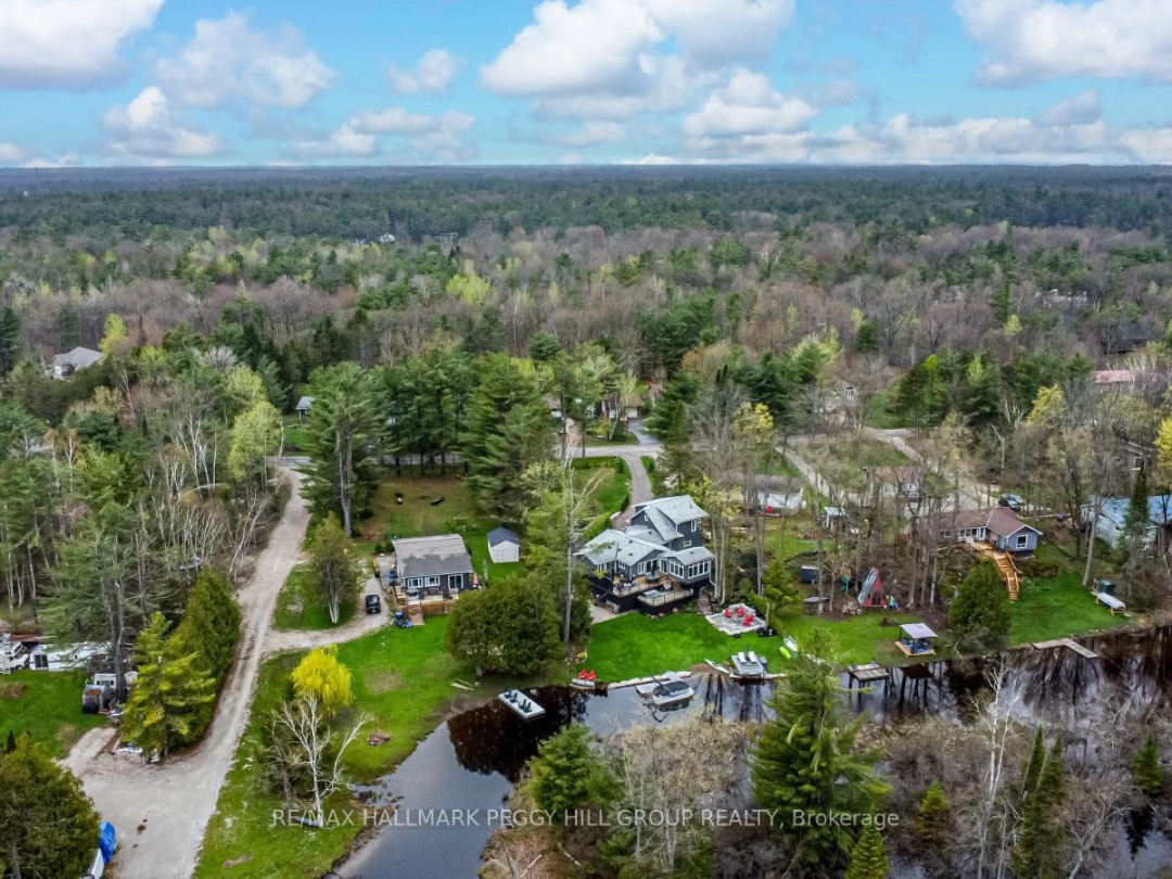 7952 Park Lane Crescent, Black Lake