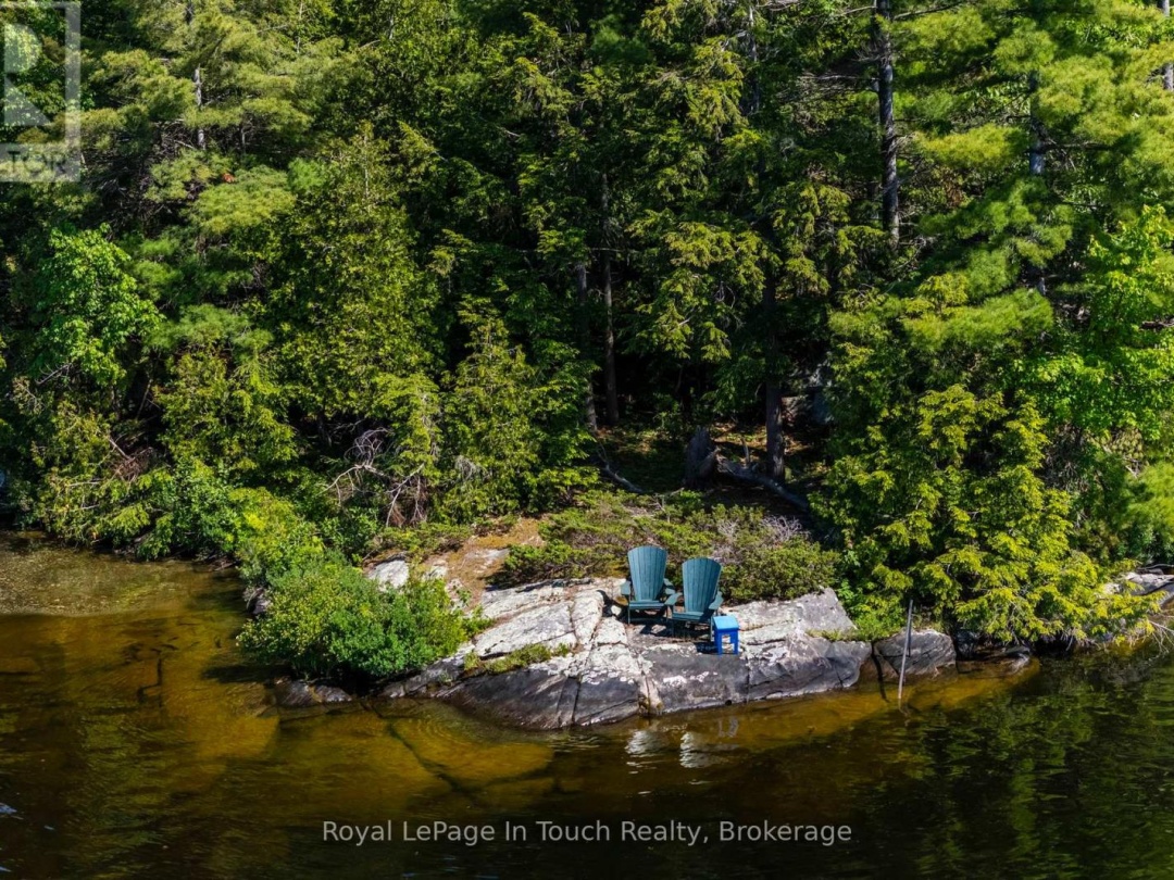 2 IS 270 GEORGIAN BAY ISLAND, 
