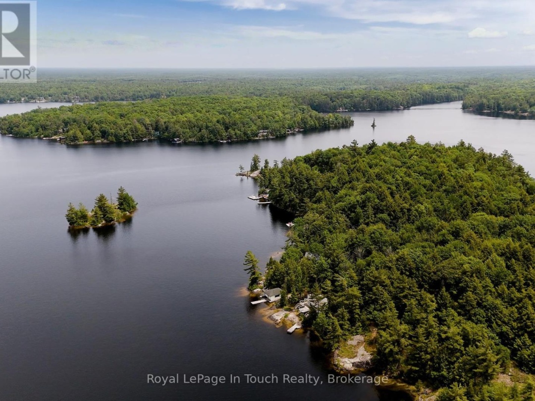 4 IS 270 GEORGIAN BAY ISLAND, 