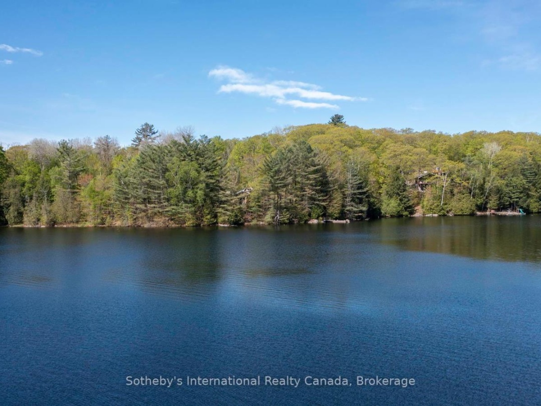 14 Burnegie Lane, Otter Lake
