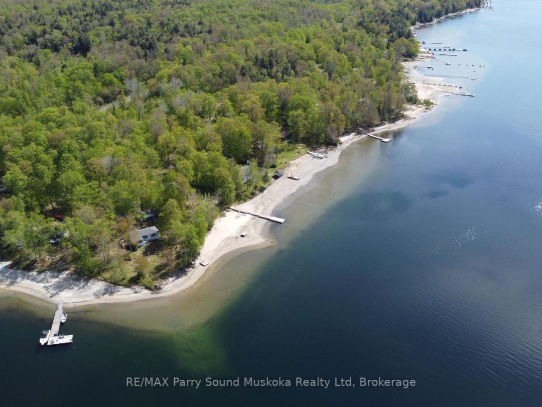 586 Rose Island Drive, Georgian Bay