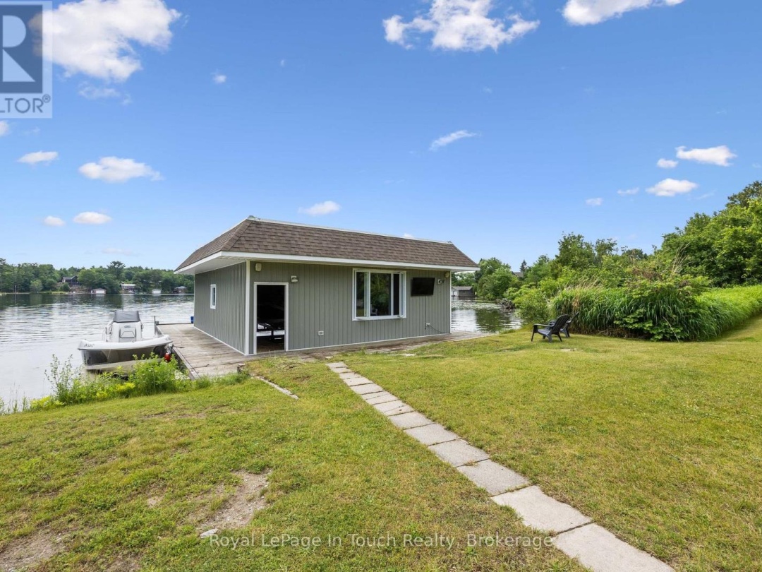 288 KINGS FARM ROAD, Gloucester Pool