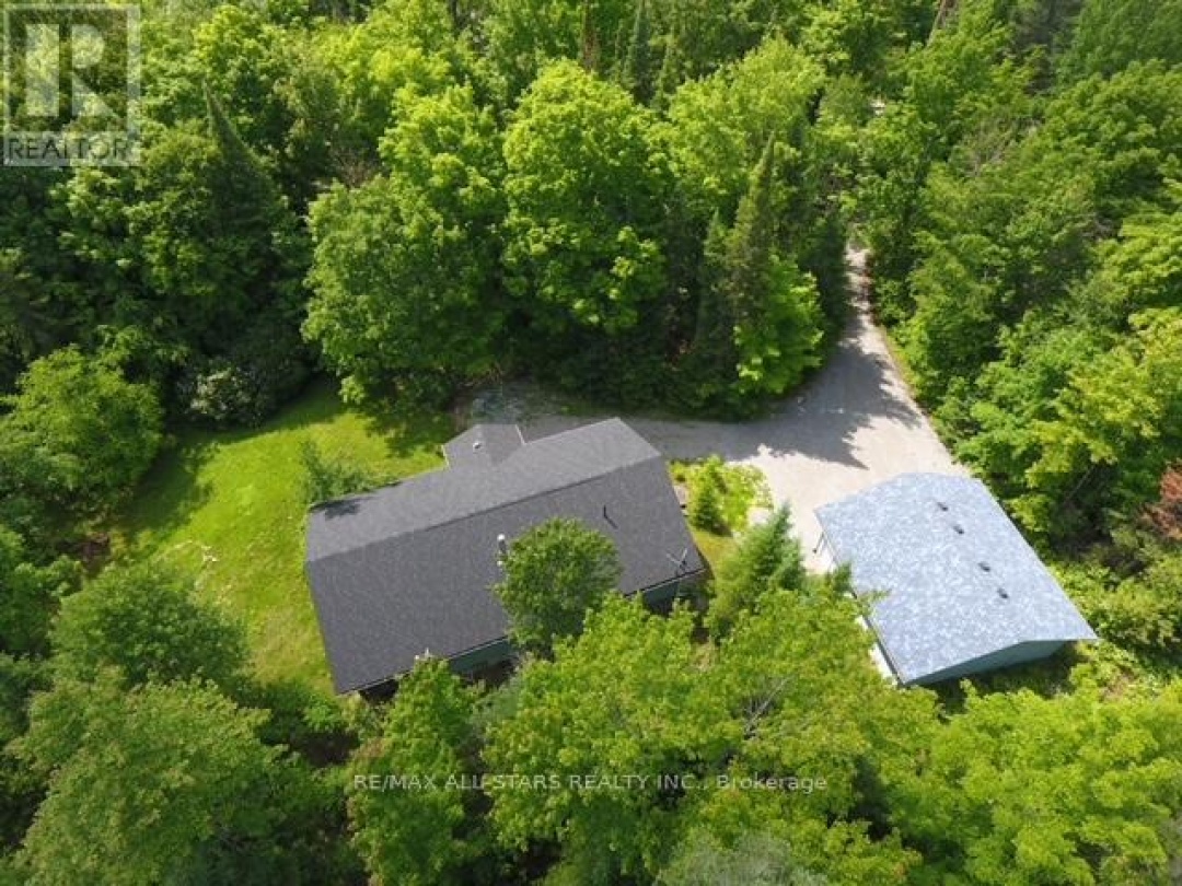 33 EDWINA DRIVE, 