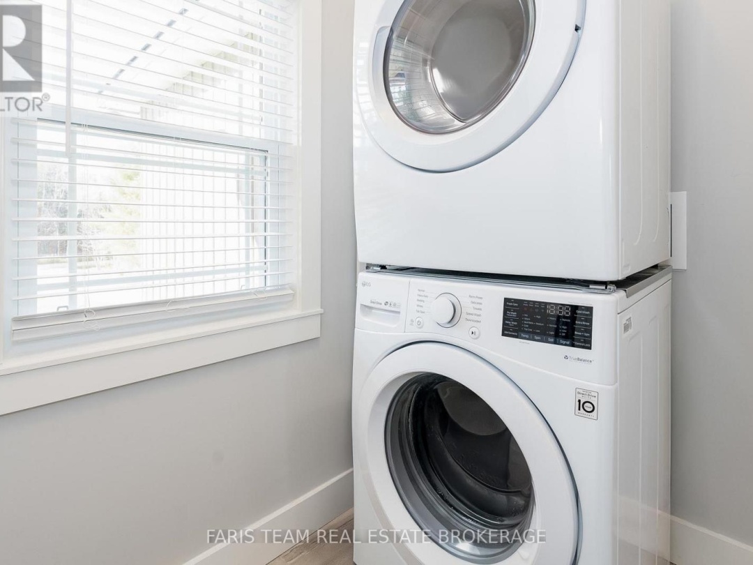 7589 CRONK SIDE ROAD, 