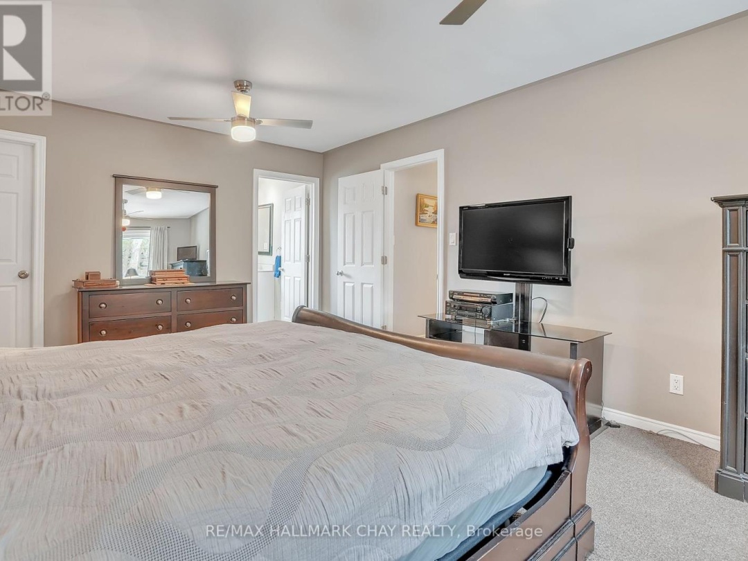 138 Lake Dalrymple Road, Dalrymple Lake