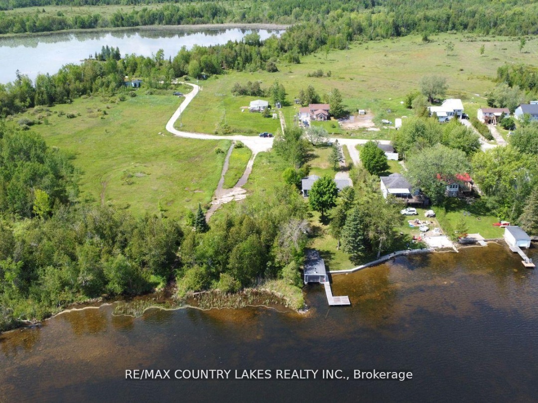 275 MCGUIRE BEACH ROAD, Canal Lake