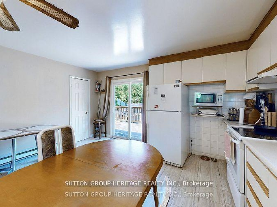 29 Lake Avenue, Lake Simcoe