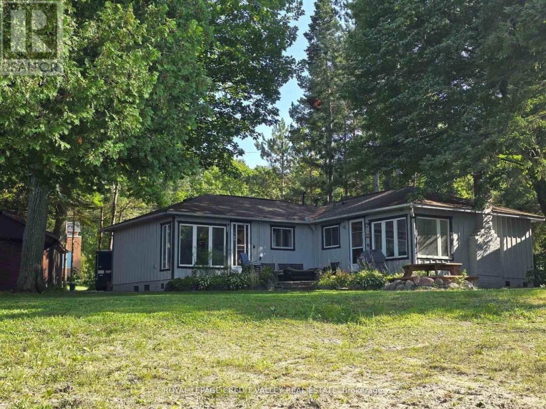 230 Robins Point Road, Georgian Bay
