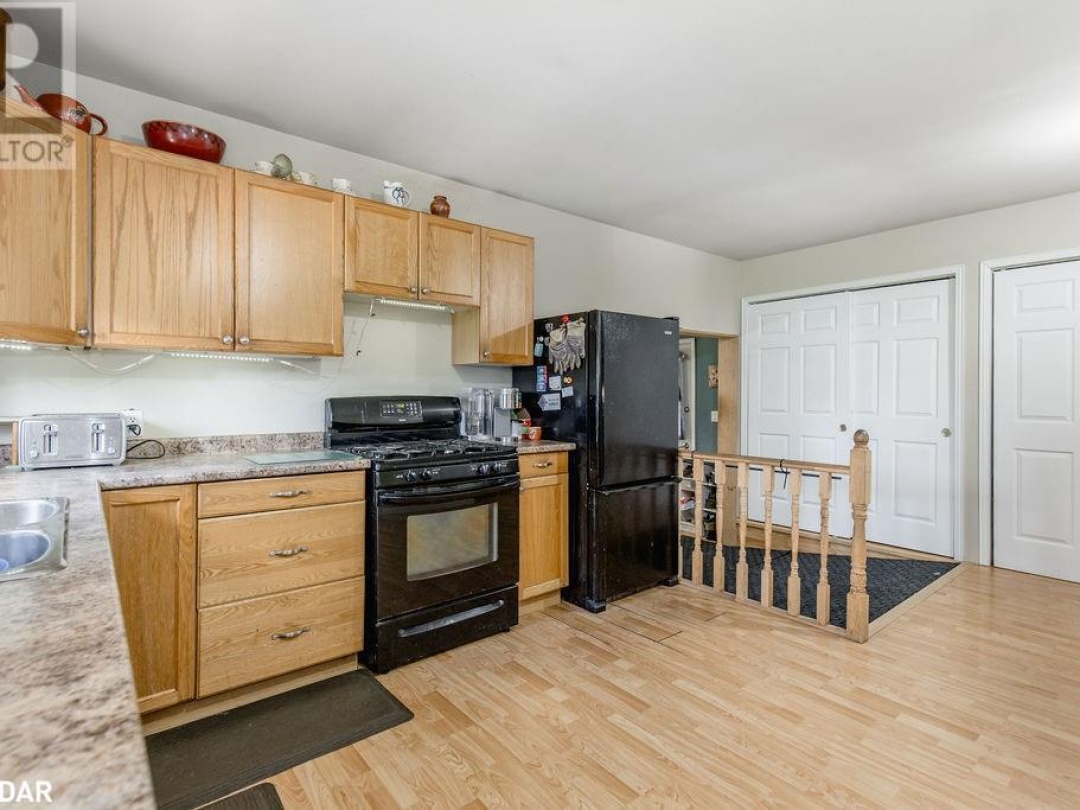 776 Monck Road 45, Head River