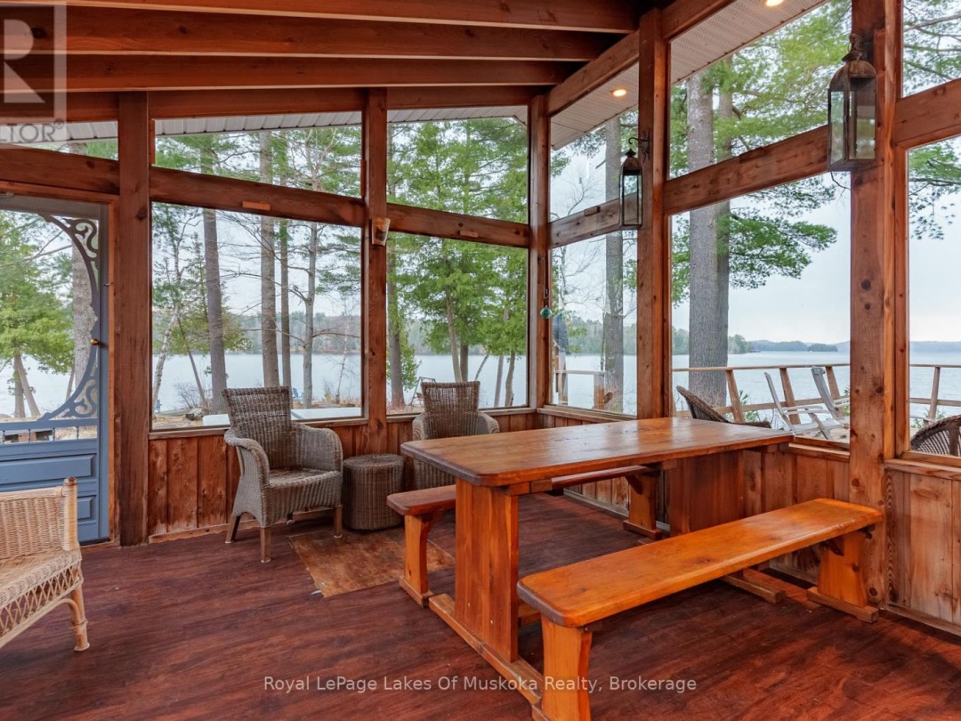 928 Jones Lane, Fairy Lake