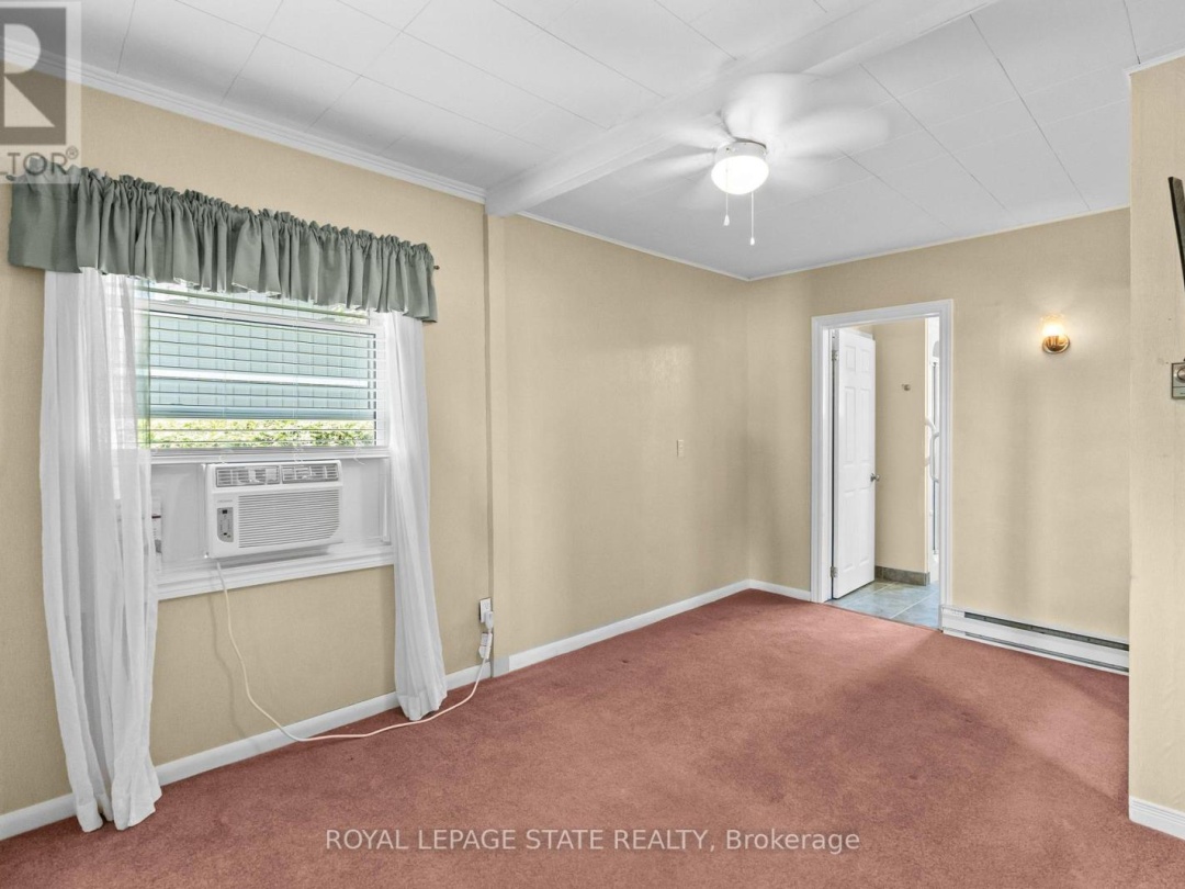 2703 LAKESIDE DRIVE, 