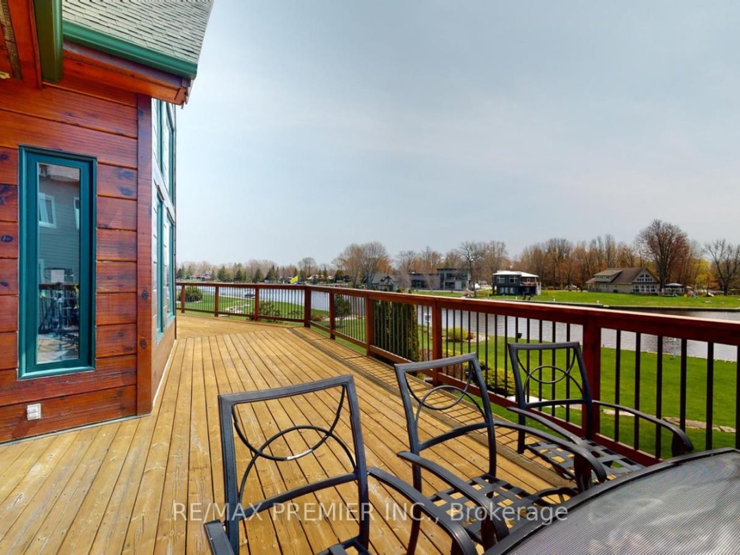 31 PARADISE BOULEVARD, 