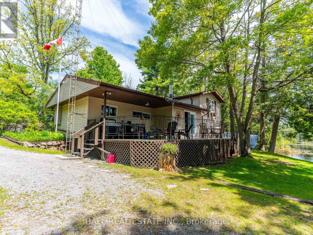 73 SUNSET COURT, Little Bald Lake