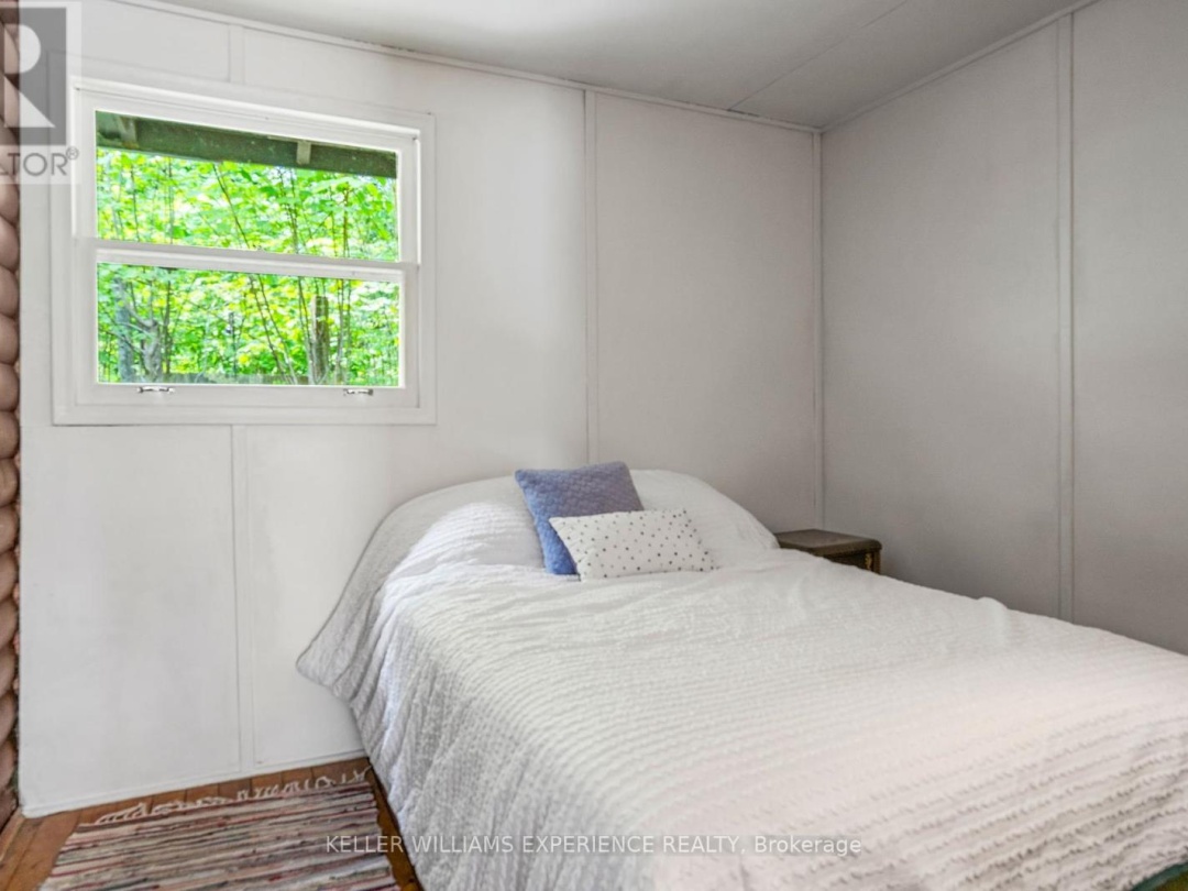 1049 Elsie Bay Road, Horseshoe Lake