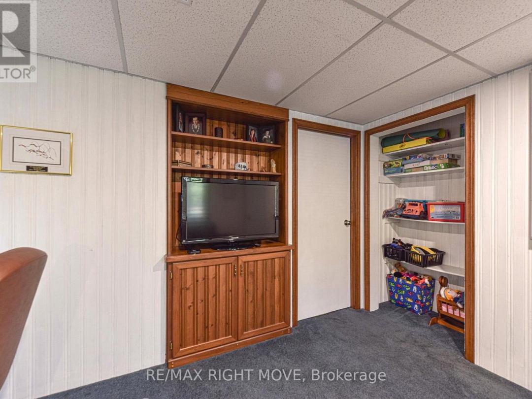4350 Plum Point Road, Lake Simcoe