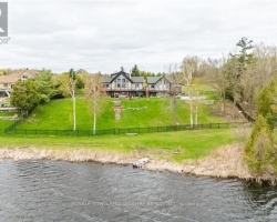 Cottage for Sale on Pigeon Lake