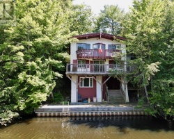 Cottage for Sale on Black Lake