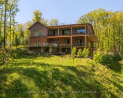 Cottage for Sale on Miskwabi Lake