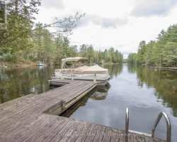 Cottage for Sale on Gull Lake