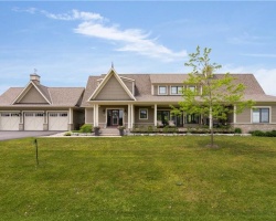 Property for Sale on 12 THOROUGHBRED Drive, 