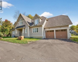 Property for Sale on 4 COUNTRY TRAIL, 