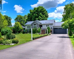 Cottage for Sale on Canal Lake