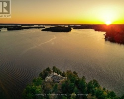 Cottage for Sale on Lake Muskoka